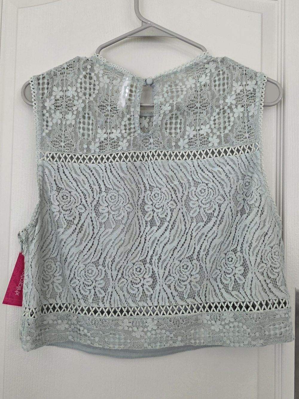 Xhilaration Mint Green Lace Sleeveless Crop Camisole - Picture 3 of 7